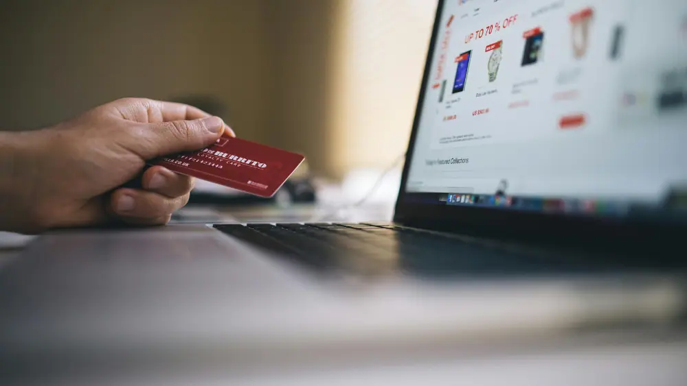 article program tokopedia dalam membangun loyalitas pelanggan
